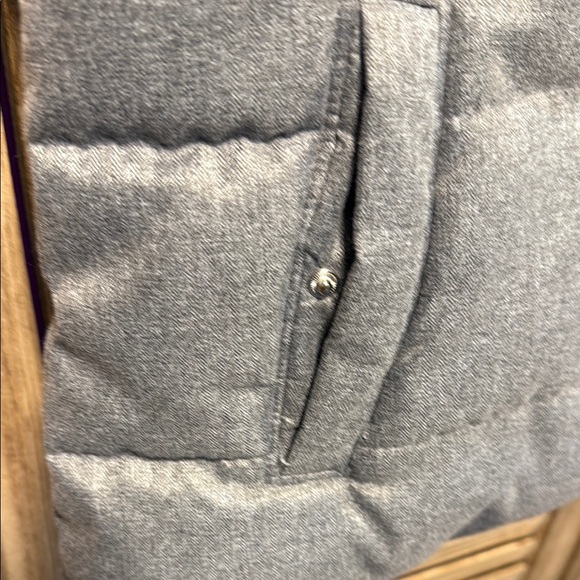 Old Navy Gray Puffer Vest Snap Pockets Zip Front Size M - Picture 2 of 7